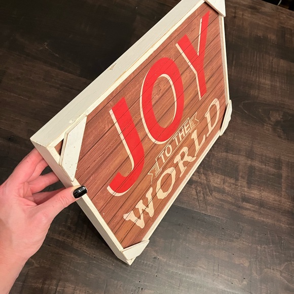 Joy to the World Rustic Holiday Sign - Picture 3 of 5